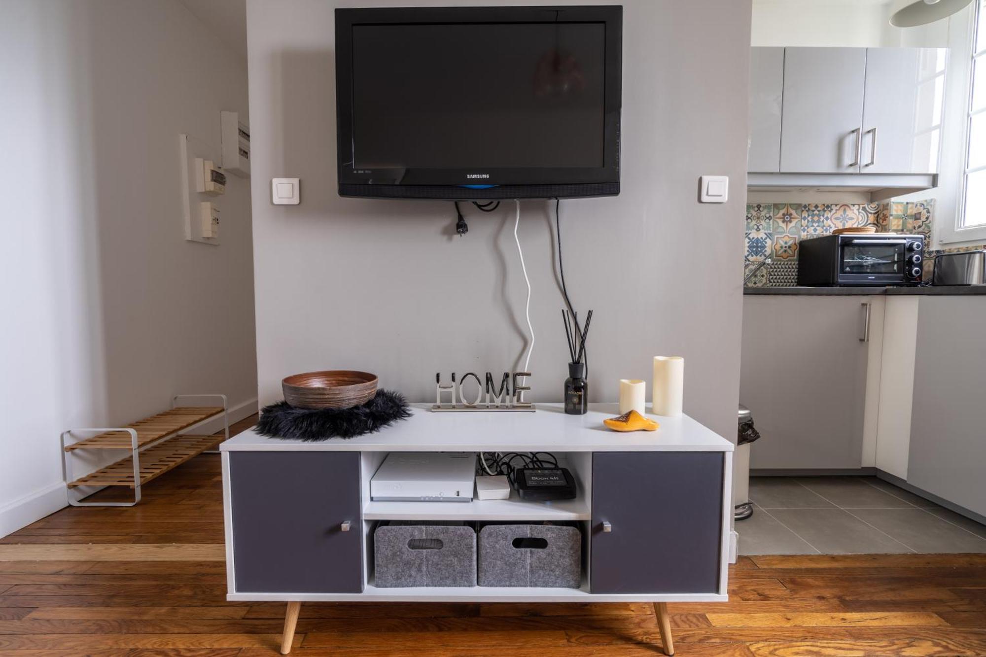 Charmant 2 Pieces Pour 4 Personnes A Courbevoie Apartment Exterior foto